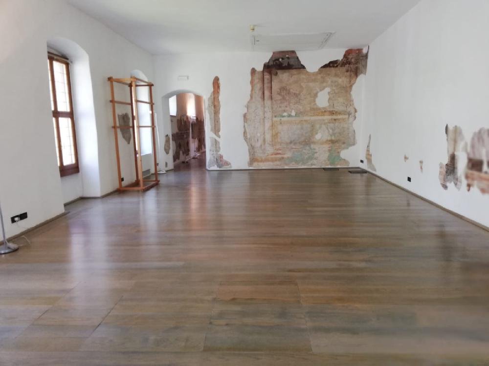 61df2a24-6abf-40e8-9d27-3b6a1f83972d-5h6qxxbfkb